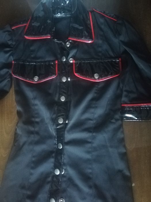 Готик лачен милитъри костюм