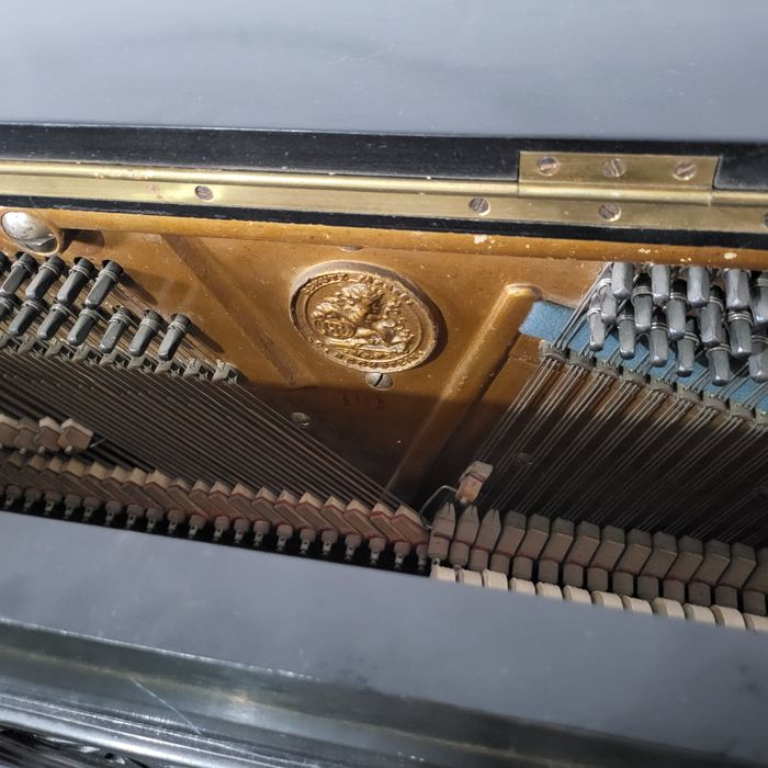 Фортепиано C. BECHSTEIN