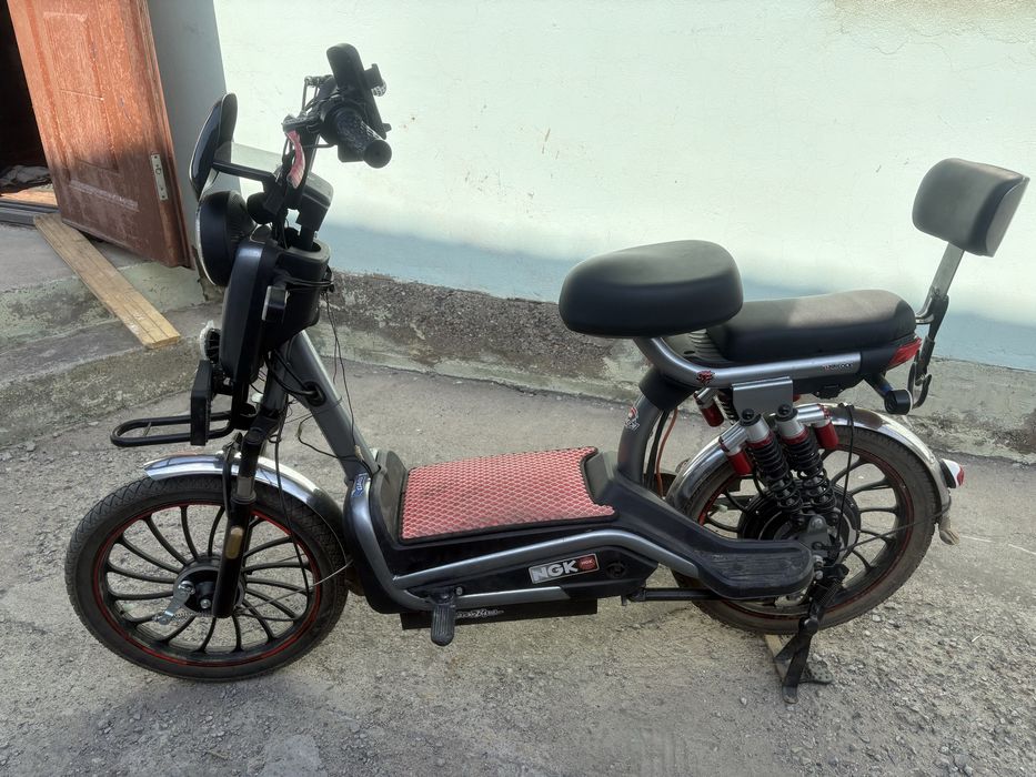 Продам скутер vetro