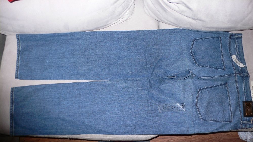 Нови: Дънки/Панталони: Pierre.Cardin-W38;BOSS-W36L34; Lacoste-44(52).