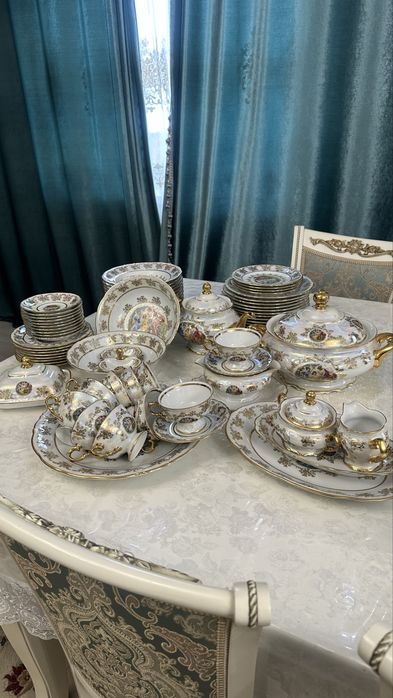 Продам чайно столовый сервиз