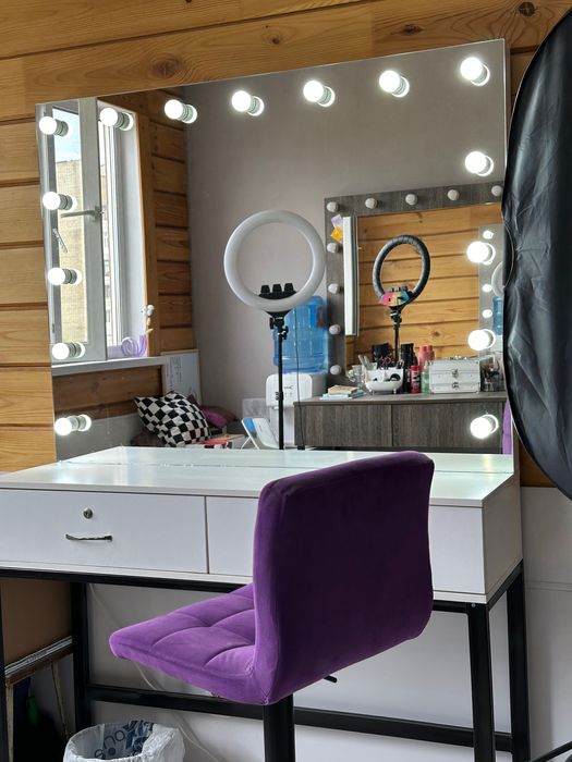 Сдам гримерный столик