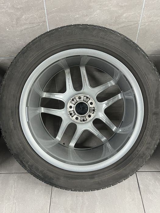 Джанти AMG 19 5х112 с гуми 235/55/19 Pirelli