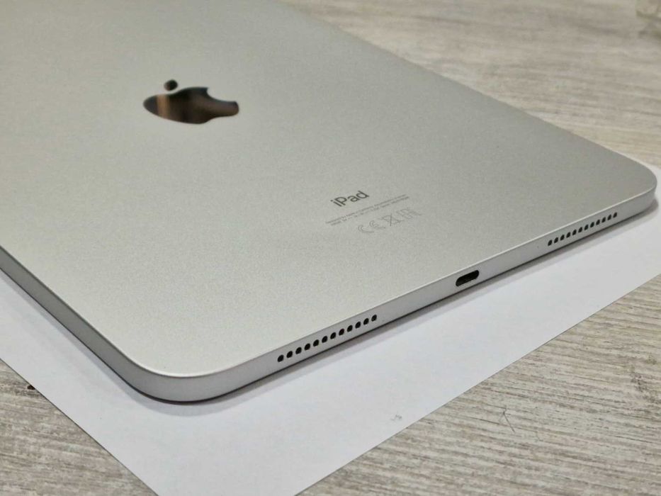 Apple iPad 10.9" (2022) Wi-Fi – 64GB – отлично състояние