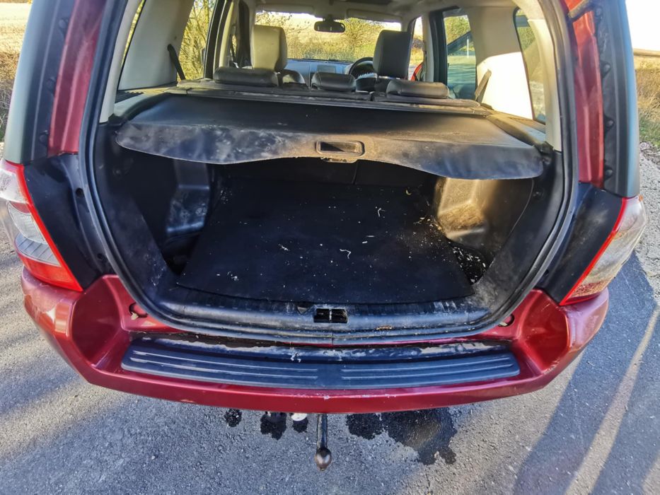 - Land Rover Freelander 2