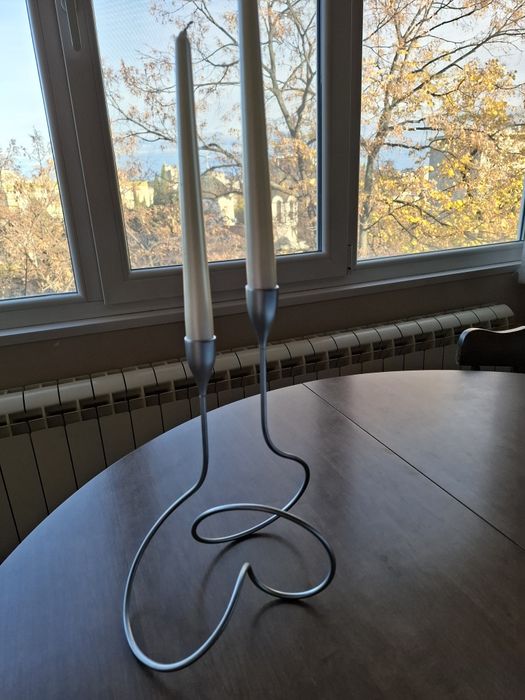 Елегантен свещник за вечерни свещи