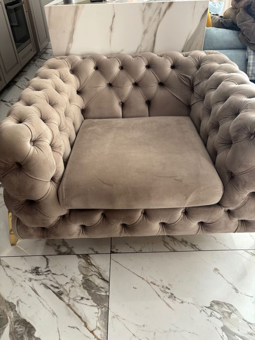 Луксозно кресло / диван тип Chesterfield – почти ново