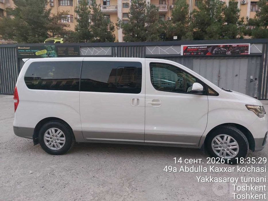 Продаётся авто HUNDAI