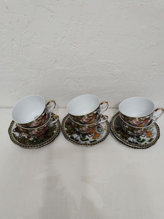 Продаю чайный сервиз.