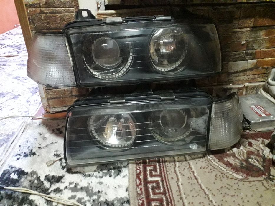 BMW e36 фара комплект сотилади
