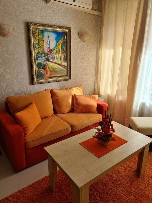 Продава се Тристаен апартамент в к.к. Слънчев бряг - 102 кв.м за 981 €/кв.м - Снимка #2