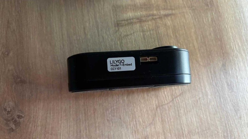 Device Hacking Pentesting LILYGO T-Embed ESP32-S3 + CC1101 + PN532 NFC/RFID + LCD + Baterie 1300mAh