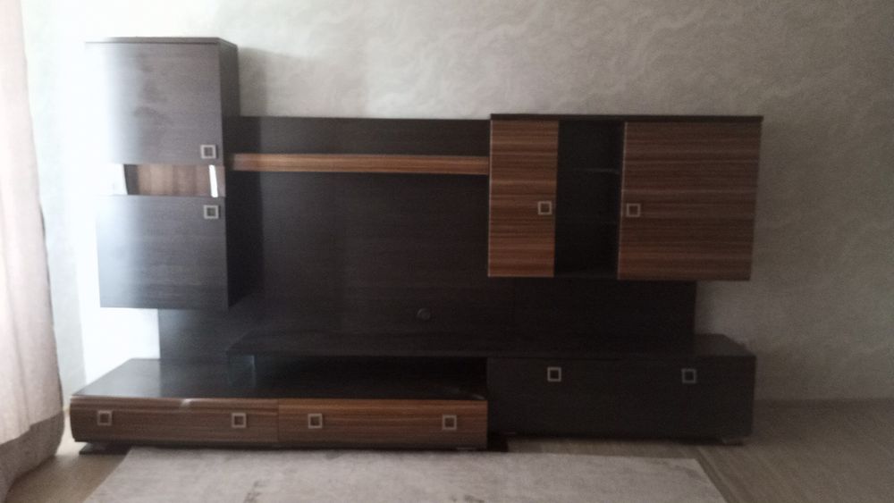 Продам стенку состояние нормальное