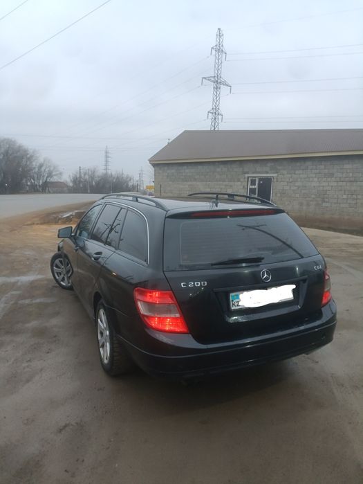 Продам Мерседес w 204 200 cdi 2009 г.