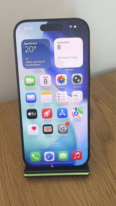 Apple iPhone 16 Pro – 128 GB  în stare IMPECABILĂ – 10/10 Sănătate baterie: 90% Model cu eSIM