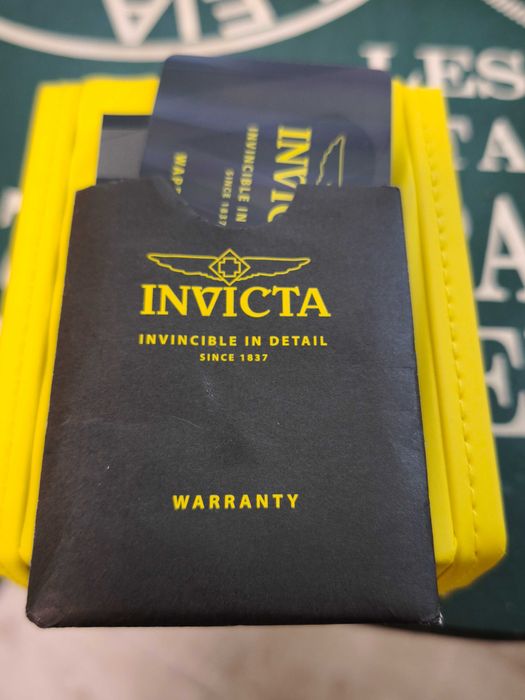 Продавам позлатен мъжки часовник INVICTA Pro Diving