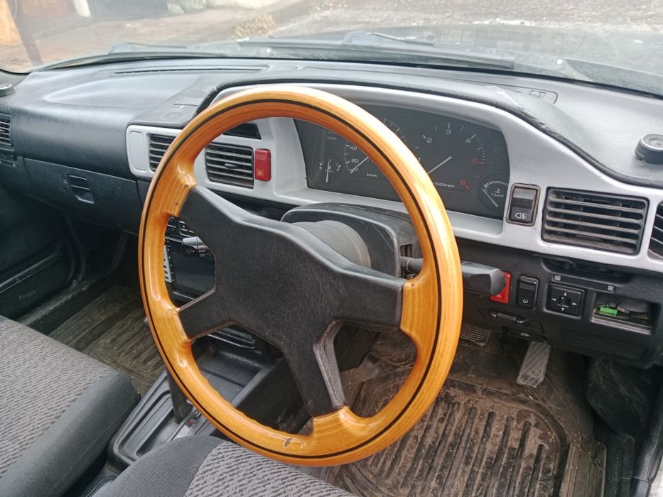 Продам Mazda Capella