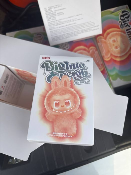 Продаётся игрушка Лабубу