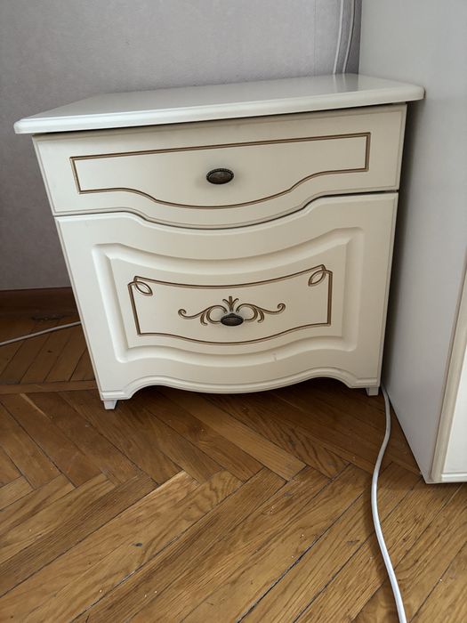 Продам спальный гарнитур