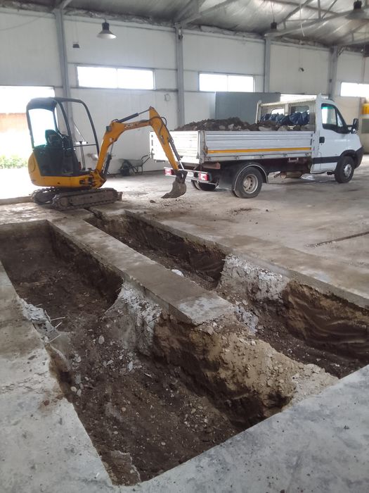 Închiriez miniexcavator + Camioneta 6.5 tone