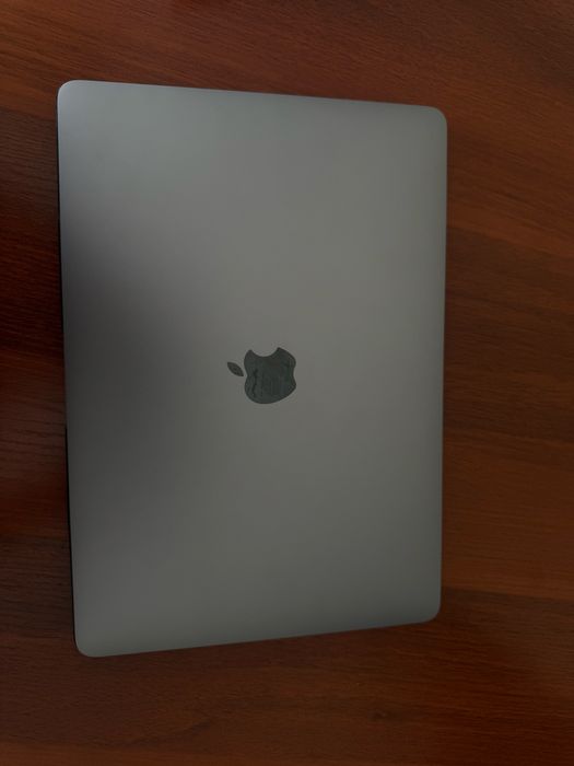 Macbook pro 13 дюйм , m2 , 512гб , 8 гб на запчасти