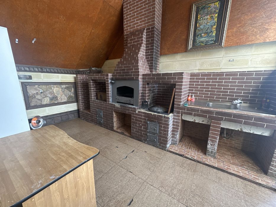 Коттедж с бассеином