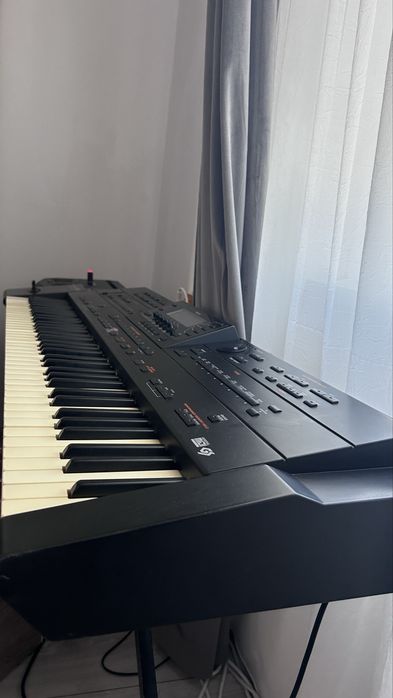 Orga Roland G 800 de vanzare