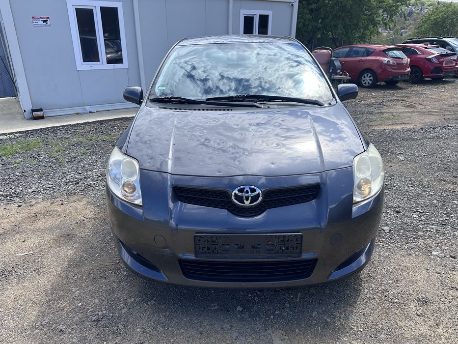Тойота Аурис / Toyota Auris 1.4 На части