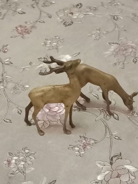 Статуэтки     Олень