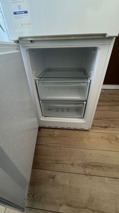 Холодильник  Bosch