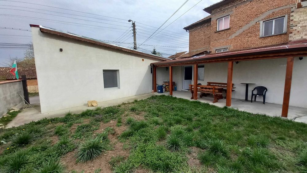 Продава се Къща в Разград, Житница - 100 кв.м за 1428 €/кв.м - Снимка #12