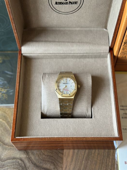 Audemars Piguet Royal Oak 33mm-ДАМСКИ МОДЕЛ Quartz