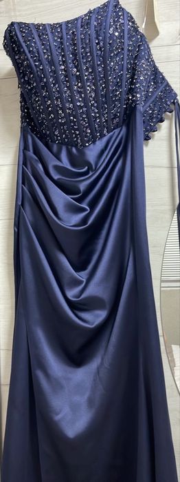 дълга рокля за бала