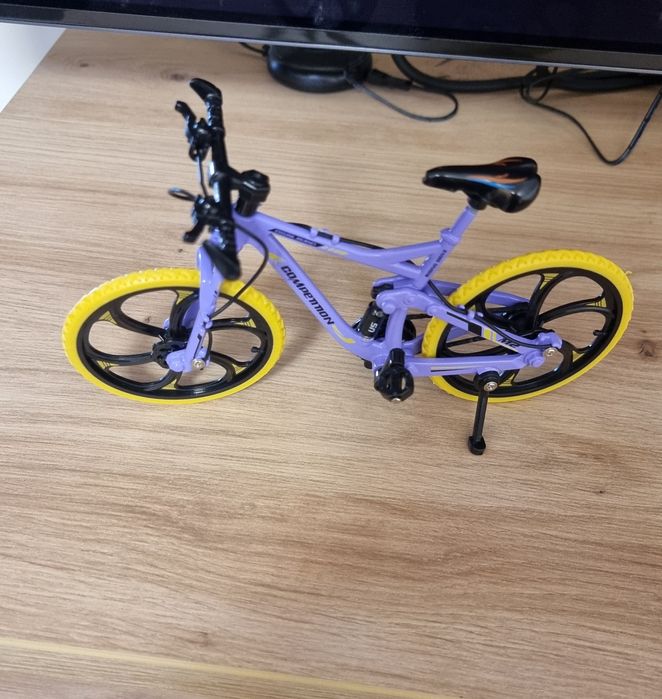 Bicicletă de jucărie