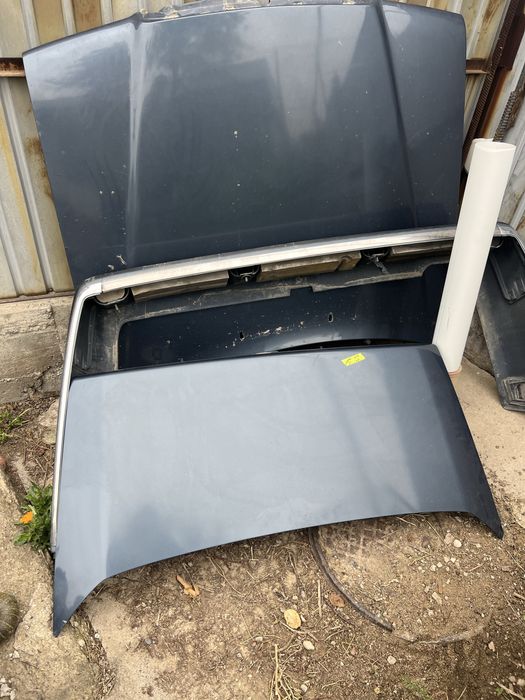 Продам капот и багажник на 124