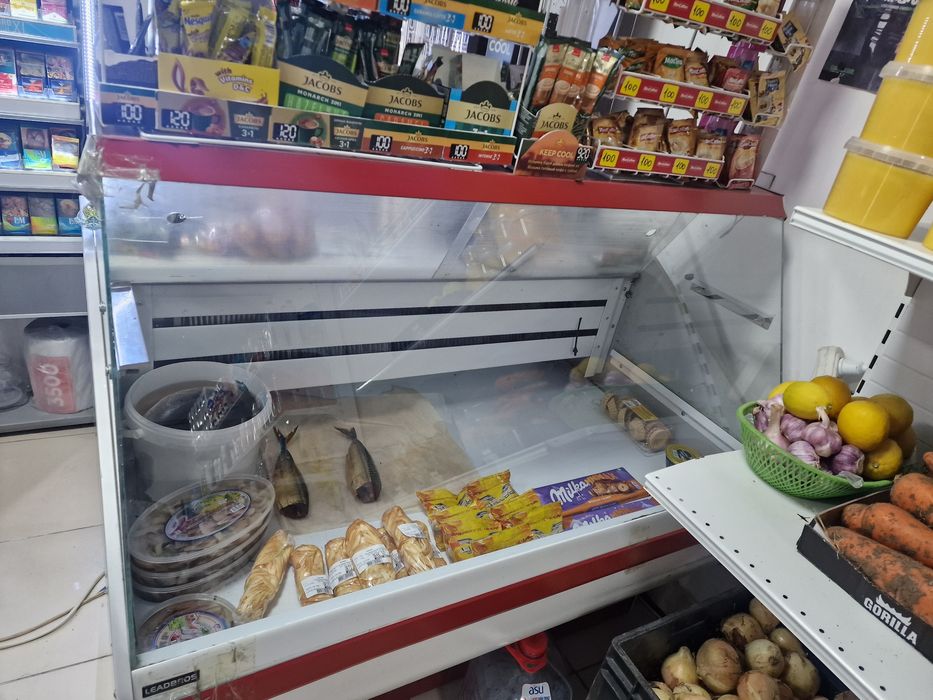 Ветринный холодильник