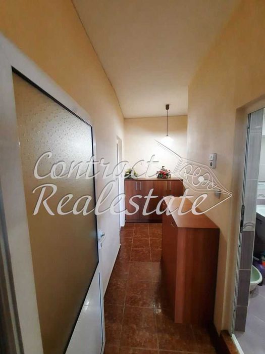 Дава се под наем Тристаен апартамент в Варна, Цветен квартал - 70 кв.м за 408 € - Снимка #11