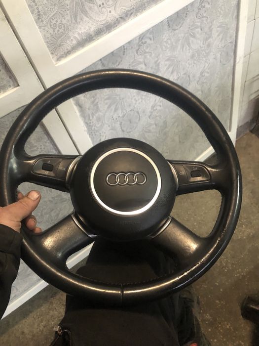 Волан за Ауди А8 Д3