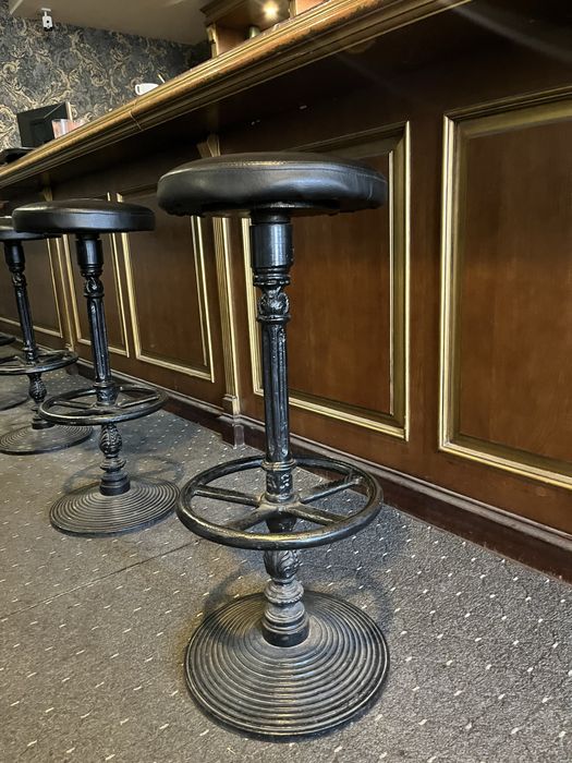 Барные стулья чугунные