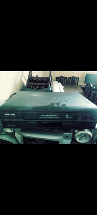 Музыкальный центр и видео плеер