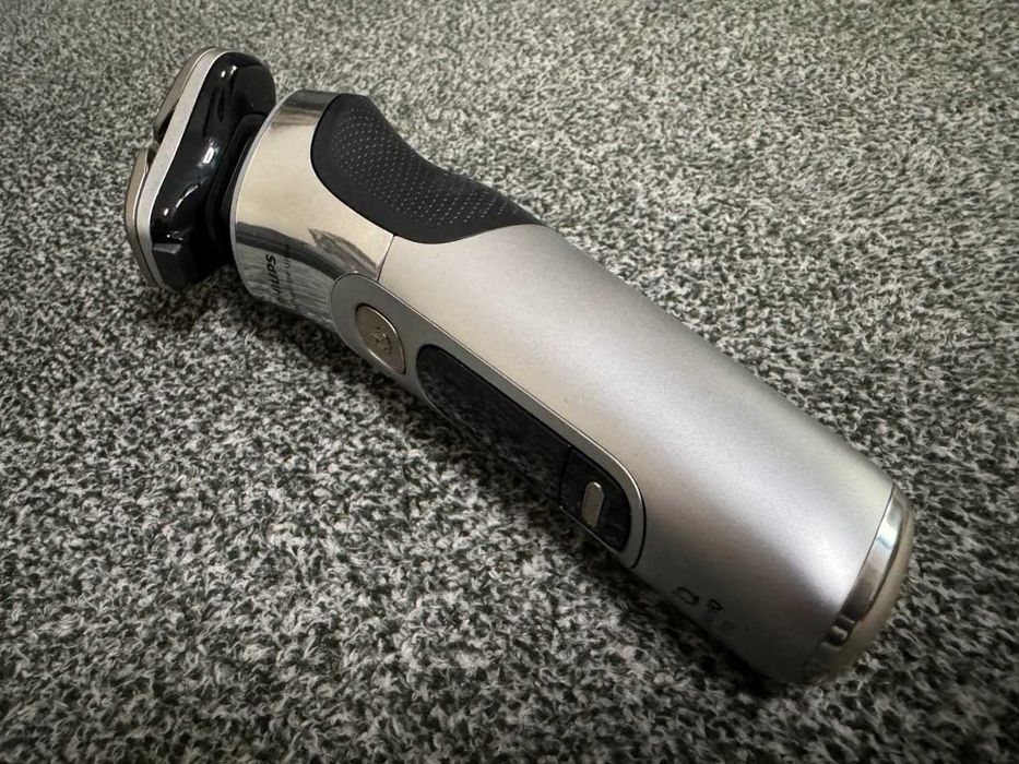 Philips / Shaver i9000 Prestige Ultra / NOU