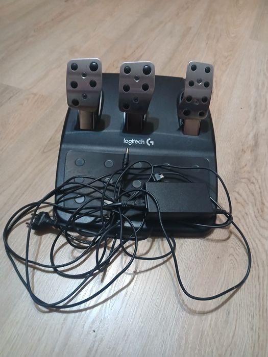 Volan logitech g29 pt pc, ps4, cu pedale