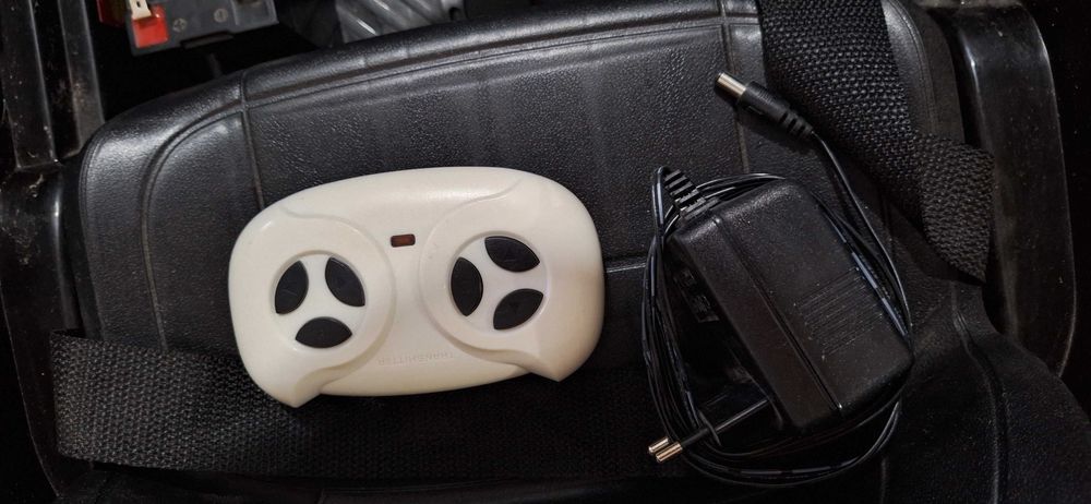 Детска акумулаторна кола