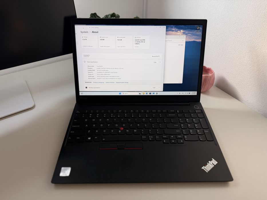 Lenovo ThinkPad E15 – Intel i7 | 16GB RAM | SSD 1.5TB | Windows 11