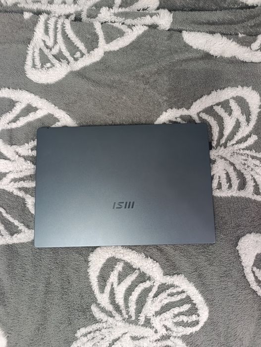 Продам ноутбук MSI Modern 14 B4MW