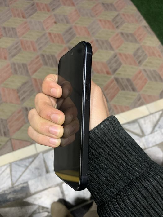 iPhone 15 8/128 99 Ёмкость