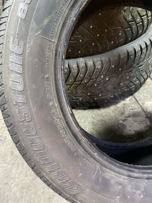 Бридстоне на 16. 205/65