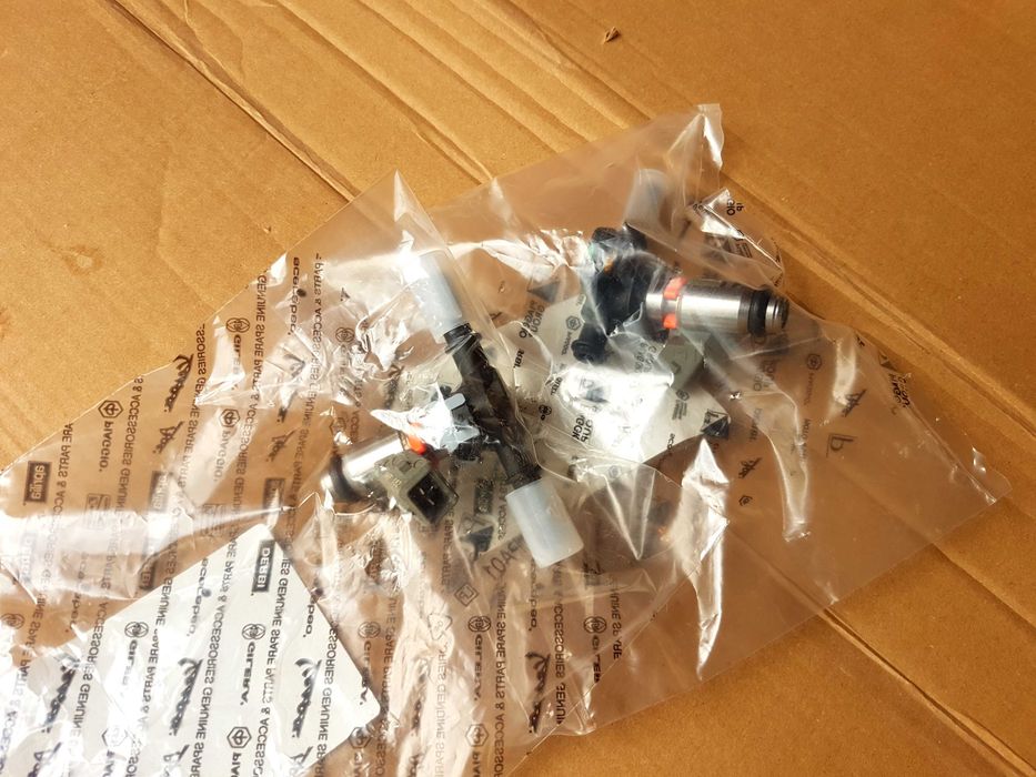 injector benzina original Piaggio Vespa GTS GTV 250 300 si LX 125 150