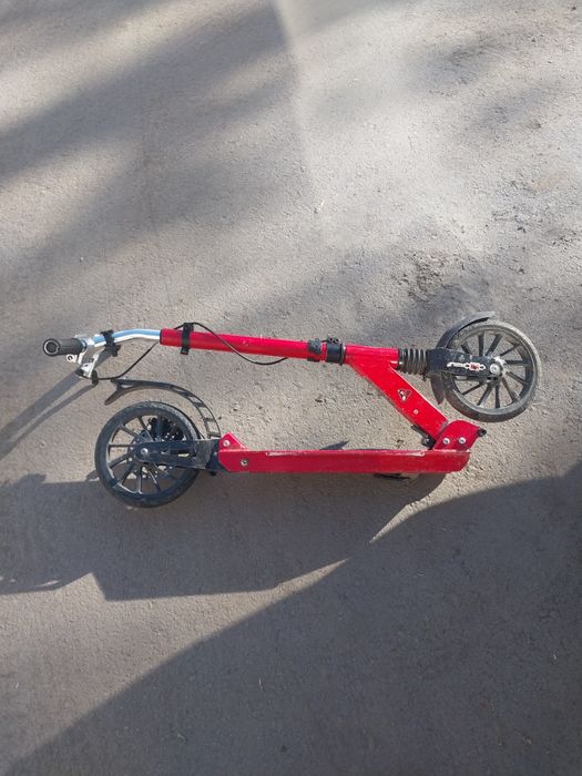 Продам самокат детский