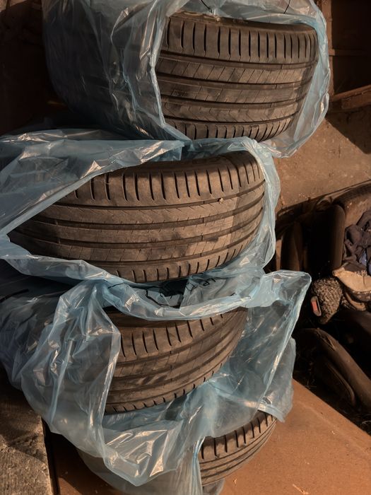 Продавам 4 бр летни гуми pireli scorpion 255 45 19